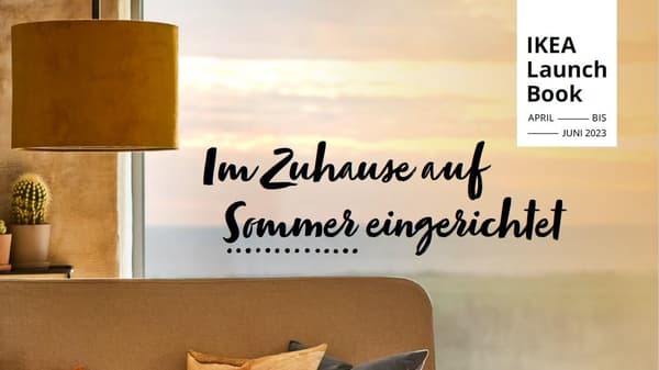Die Titelseite des IKEA Launch Books mit der Überschrift "Im Zuhause auf Sommer eingerichtet"
