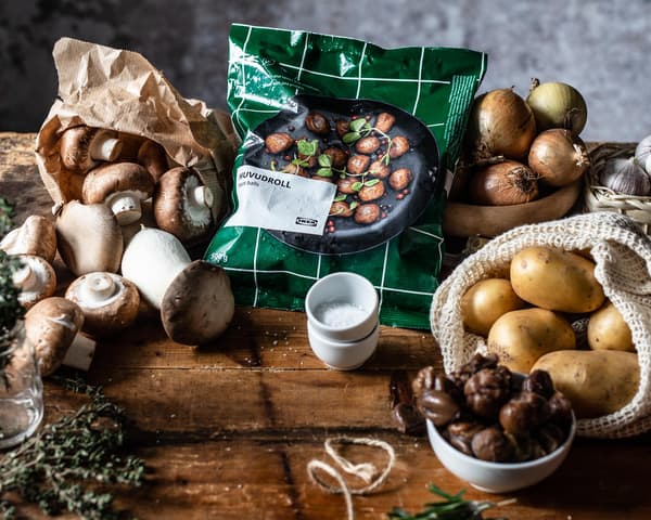 Die Zutaten für PLANTBULLAR mit Pilz-Maronen-Ragout.