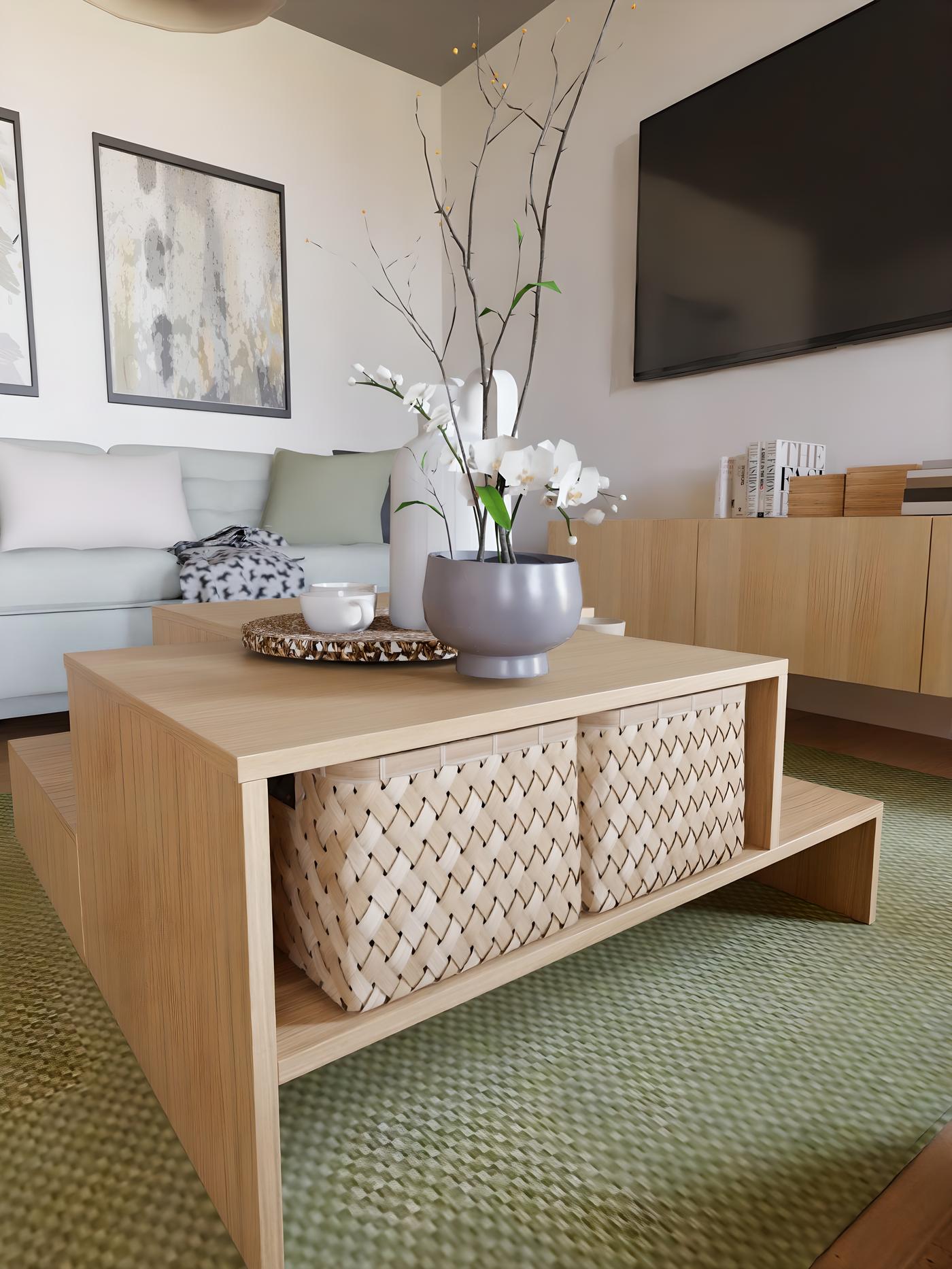 Dnevni boravak s drvenim stolićem, košarama, vazom s cvijećem, sofom i velikim televizorom na zidu.