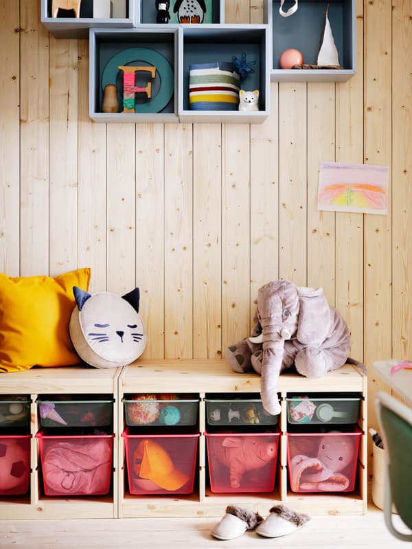 Dva úložné diely so zásuvkami TROFAST.