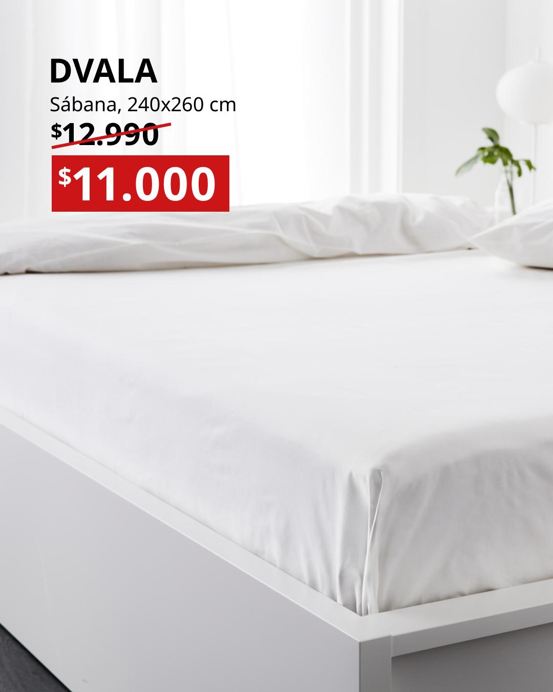 DVALA sábana superior blanca 240x260 cm extendida sobre cama blanca en dormitorio luminoso