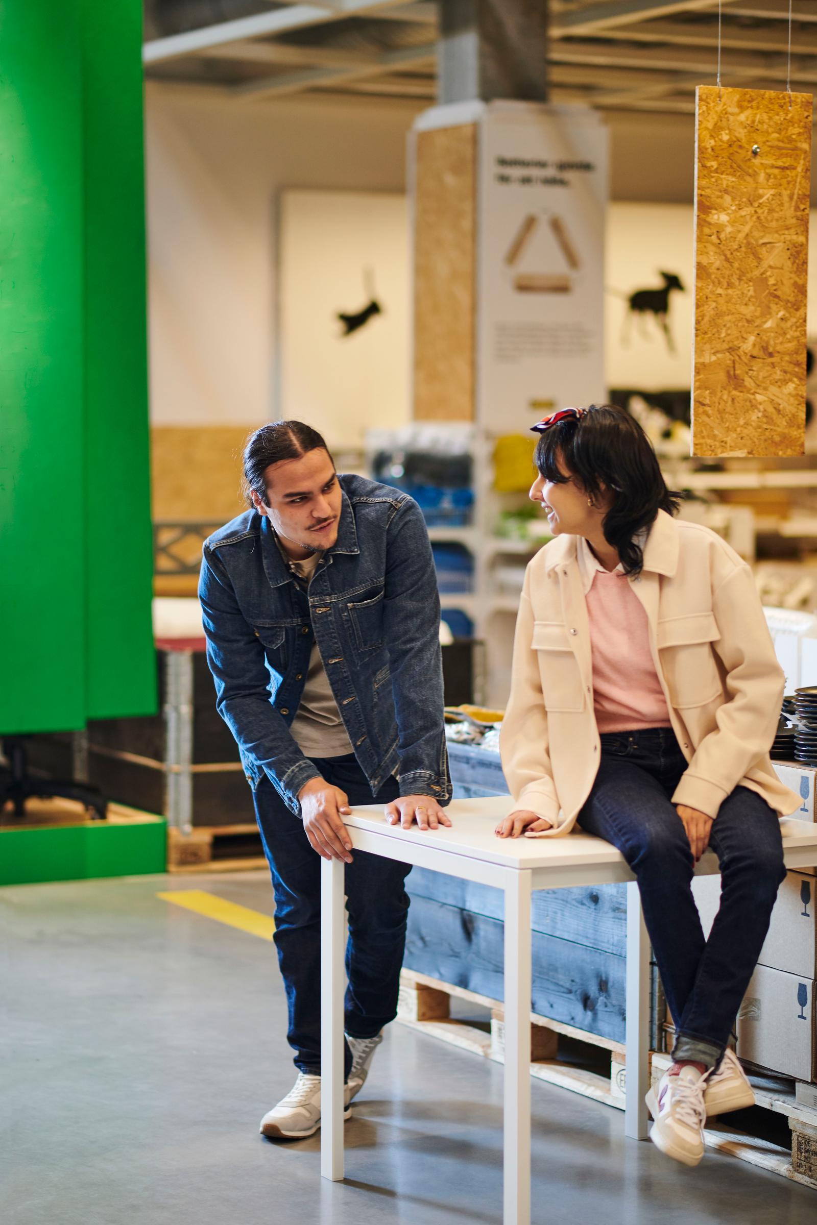 IKEA schenkt gebrauchten Möbeln ein zweites Leben - IKEA Deutschland