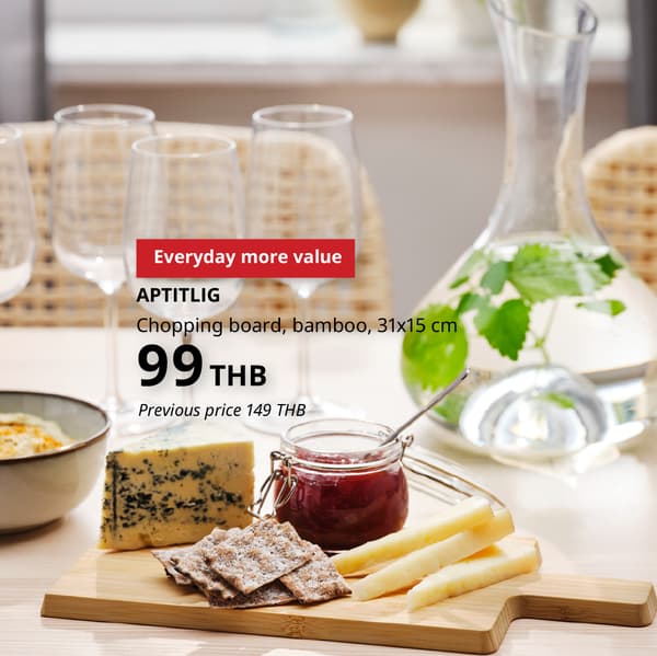 Easy-care, easy going bamboo – a natural material that adds colour and warmth to your kitchen and at the same time provides a hardwearing surface that’s a pleasure to chop and slice on.