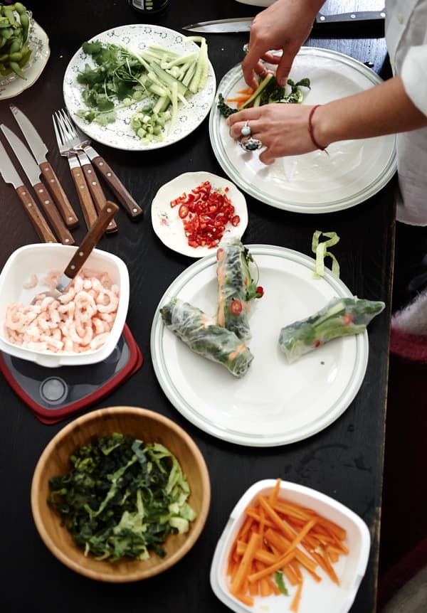Eat healthily and save time with no-cook meals.
