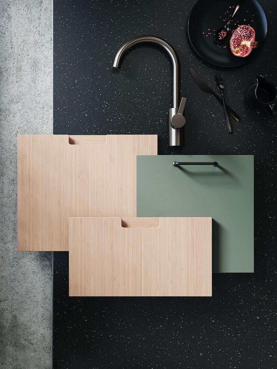 Echantillons de façades de cuisine en bois et vertes