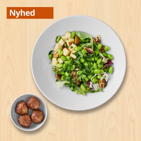 Efterårssalat
Grøn salat med edamamebønner, æbler, valnødder og lemonvinaigrette

45.-

+ 4 stk. plantebaserede boller 12.-
