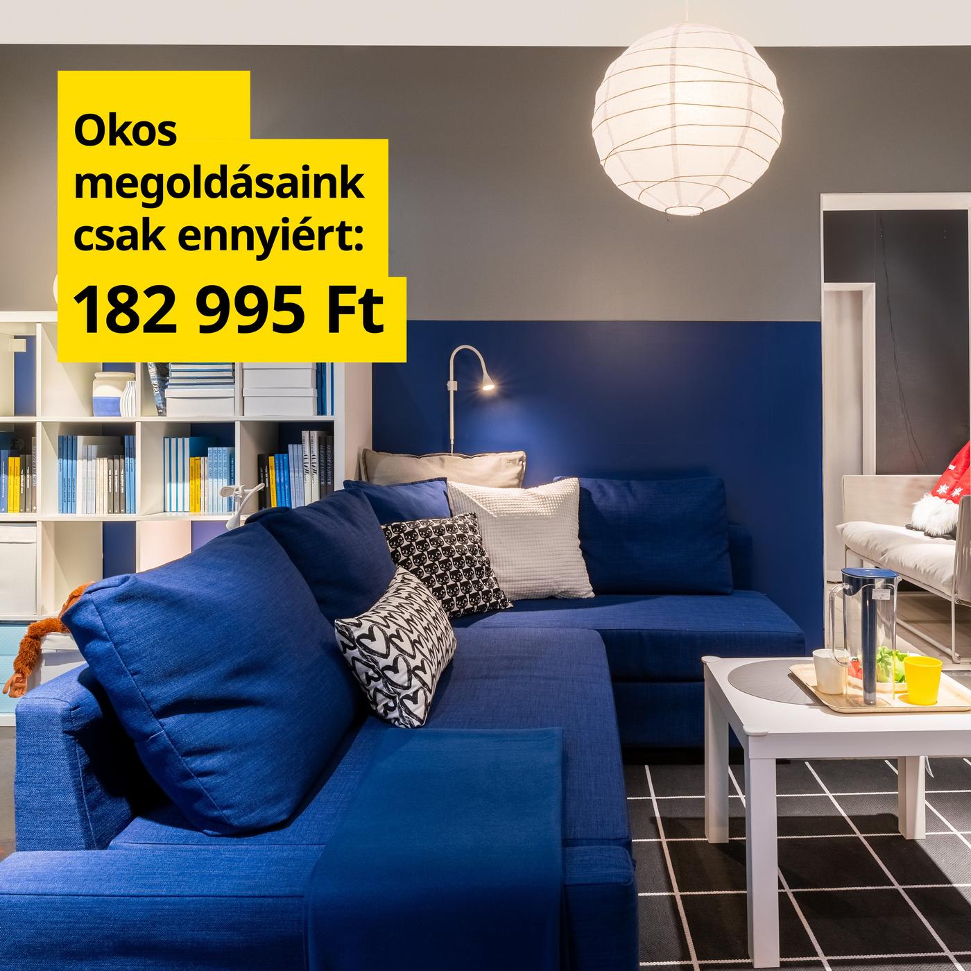 Egy nappali és egy játszótér játékos kombinációja.