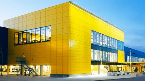 Ein IKEA Gebäude wie in Hamburg.