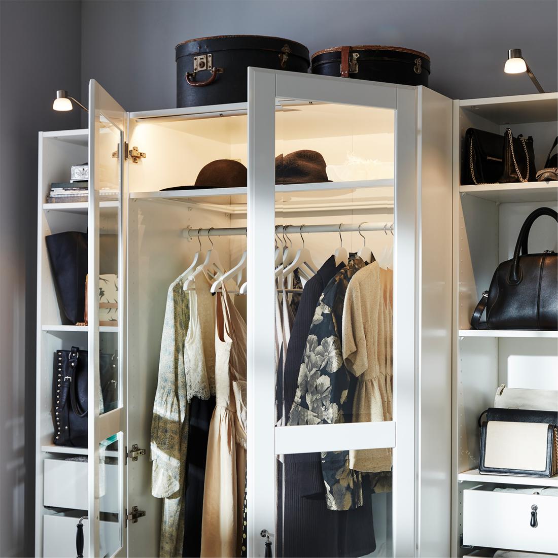 Stilvoller Kleiderschrank mit Glastüren IKEA Deutschland