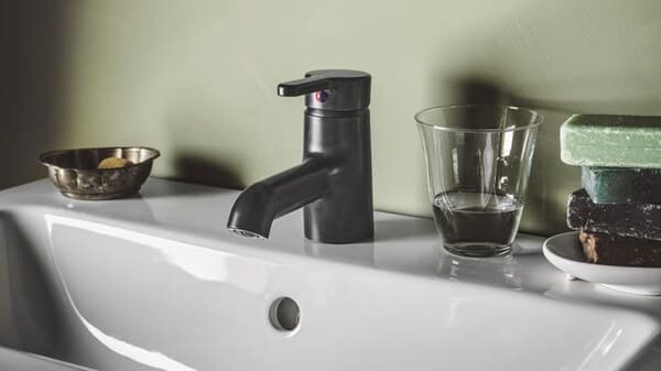 Clevere Lösungen, um zu Hause Wasser zu sparen