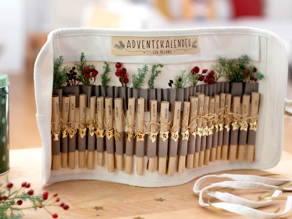 Einfacher DIY Adventskalender zum Verschenken mit Gutscheinen und Nachrichten im  SOLFÅGEL Mäppchen. 