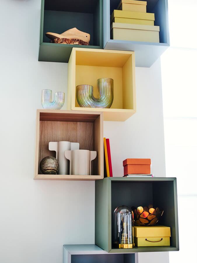 EKET kastje in verschillende kleuren