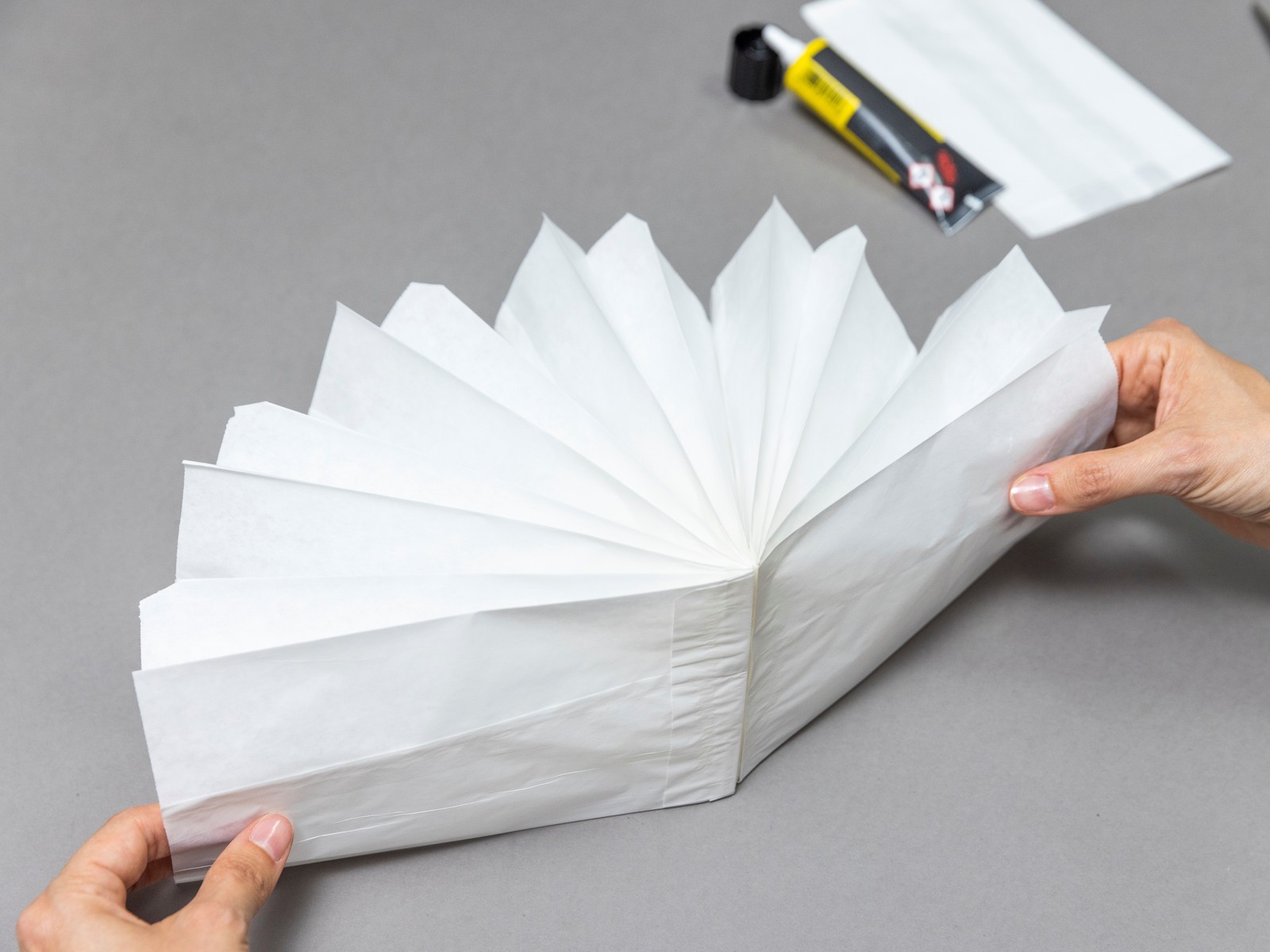 Sterne aus Papiertüten basteln – DIY Idee - IKEA Österreich