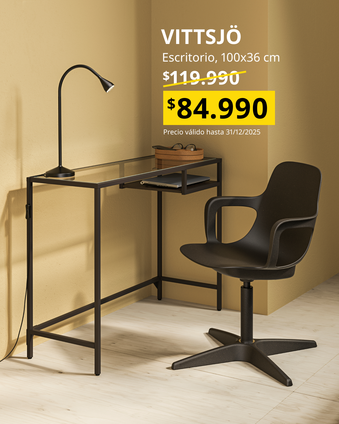 Escritorio negro VITTSJÖ junto a silla de escritorio negra a precio especial