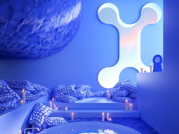 Espace bleu avec coussins, lumières et miroirs