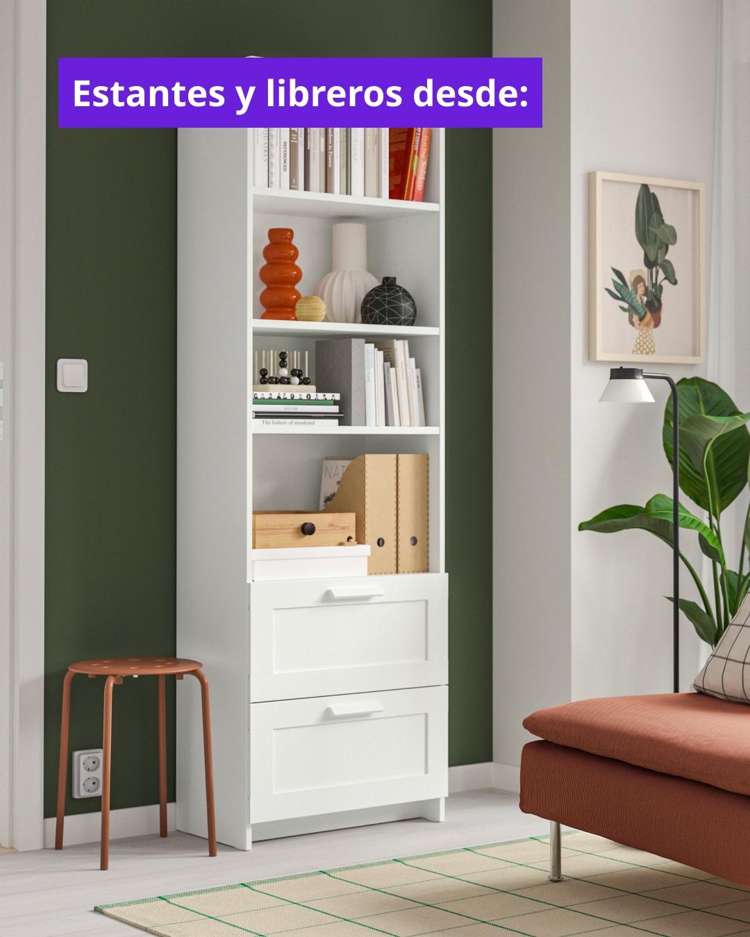 Estante blanco BRIMNES con productos de oficina en su interior, con llamado desde