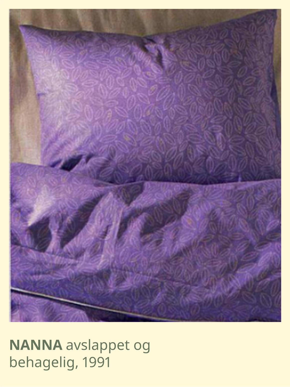 Et lilla sengesett med navn Nanna. 