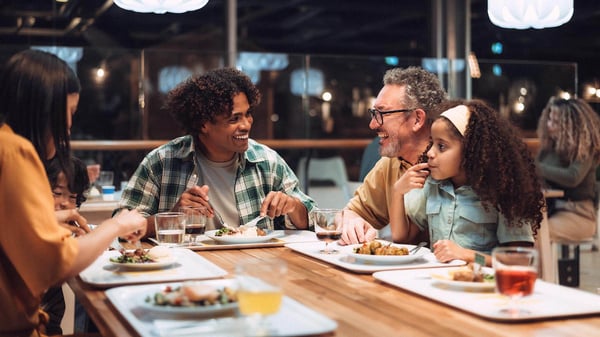 Family enjoying the restaraunt