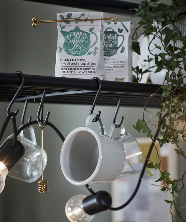 Fancy a cuppa? VADHOLMA keeps all you need for a soothing cup of tea at arm’s length.