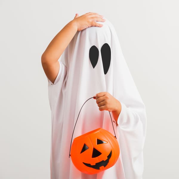 fantome enfant bonbon