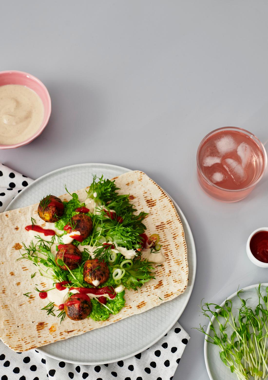 レインボーベジフラットブレッドピザのレシピ