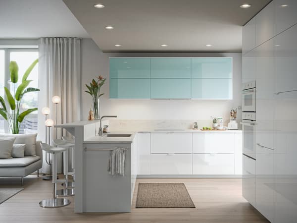 Find ideas for your dream kitchen regardless of your budget, home size, style expression and more.