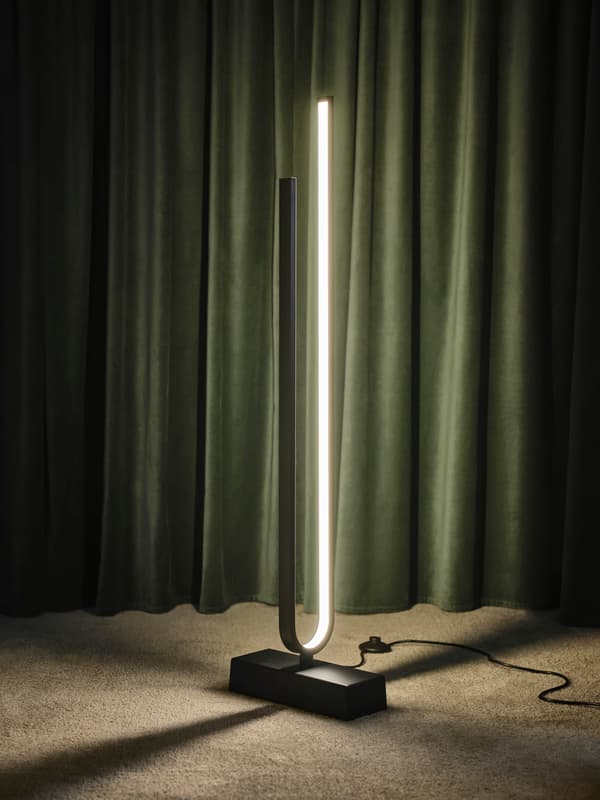 Floor lamp