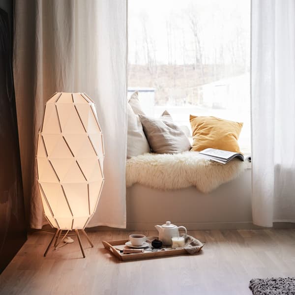 Floor lamps