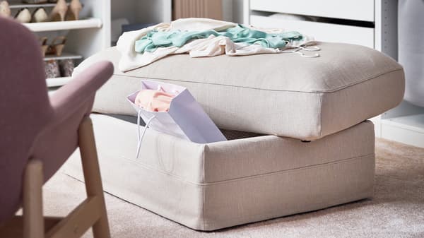 Footstools & pouffes