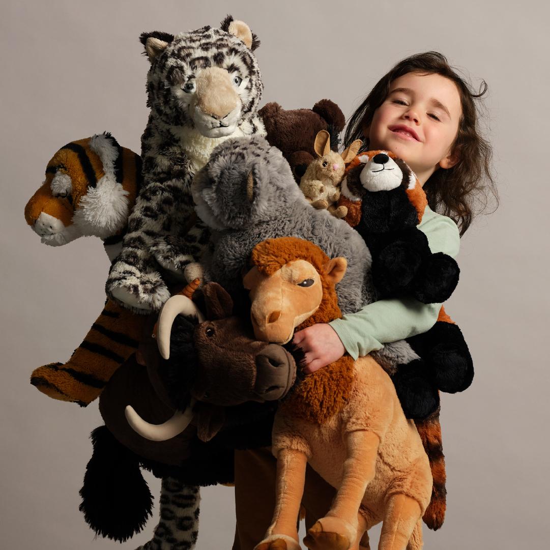 For every soft toy sold from the ALPTALL collection,
IKEA will donate 100 THB to the Seub Nakhasathien Foundation
to help protect Thailand’s wildlife and forests, from 1 Oct 26 - 31 Oct 26.