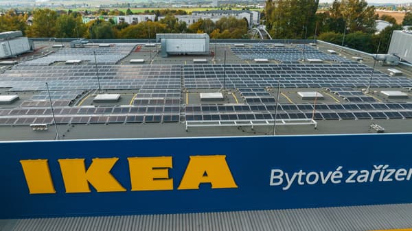 Fotovoltaika na střeše IKEA