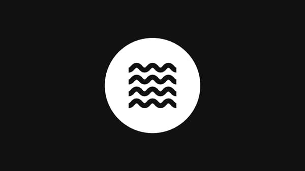 Four wavy, horizontal, parallel black lines depicting a plush level of firmness.