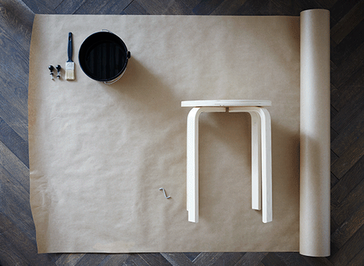 FROSTA is a wooden stool from IKEA with a round seat and four legs in birch veneer. You can disassemble the stool, paint it and reuse it. 