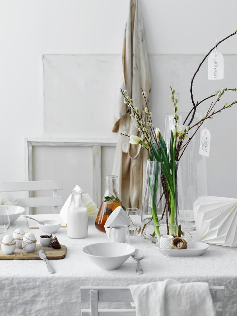 Gåsunger er et typisk vårtegn. Sett dem i en enkel glassvase sammen med påskeliljer for en dekorativ bukett – og et grønt innslag til påskebordet.