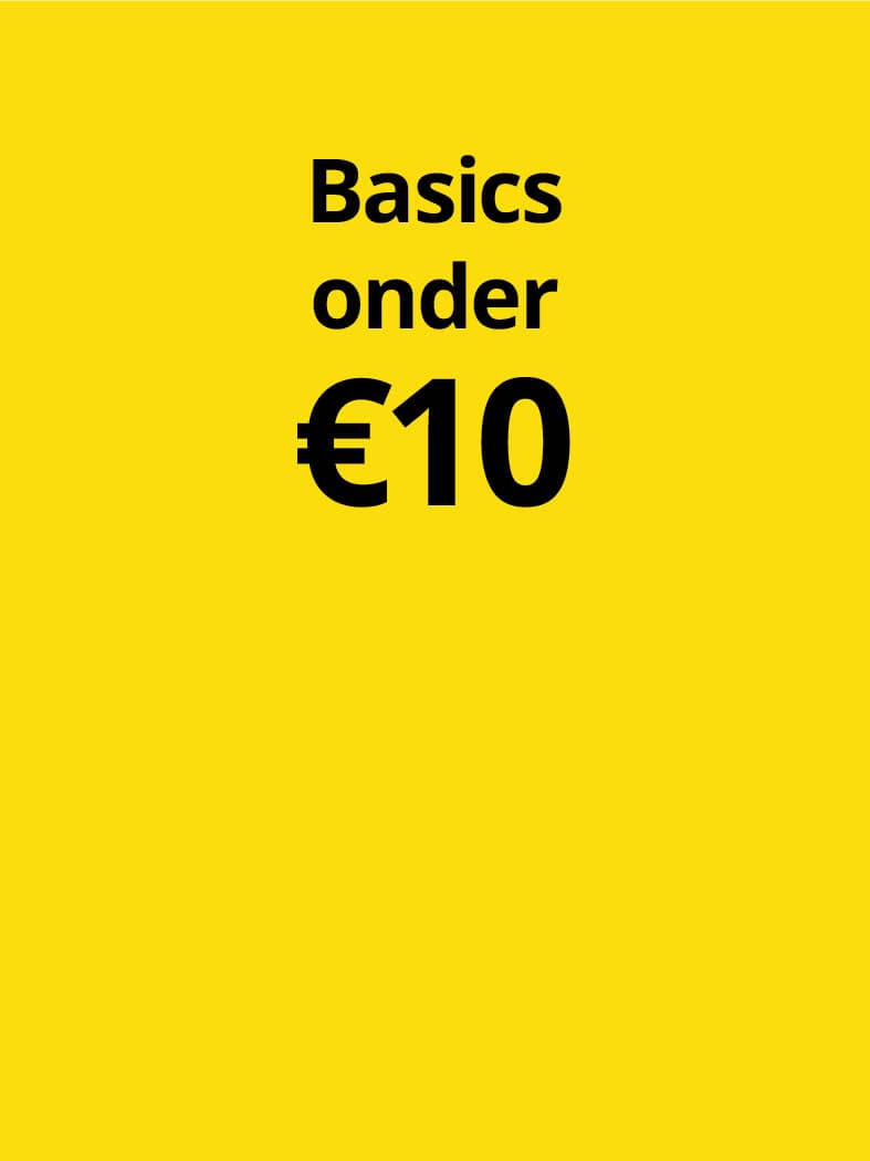 Gele promotiebanner met de zwarte tekst “Basics onder €10”, gecentreerd op een effen gele achtergrond in een eenvoudig ontwerp.