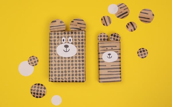 Geschenkverpackung mit Bärenmotiv