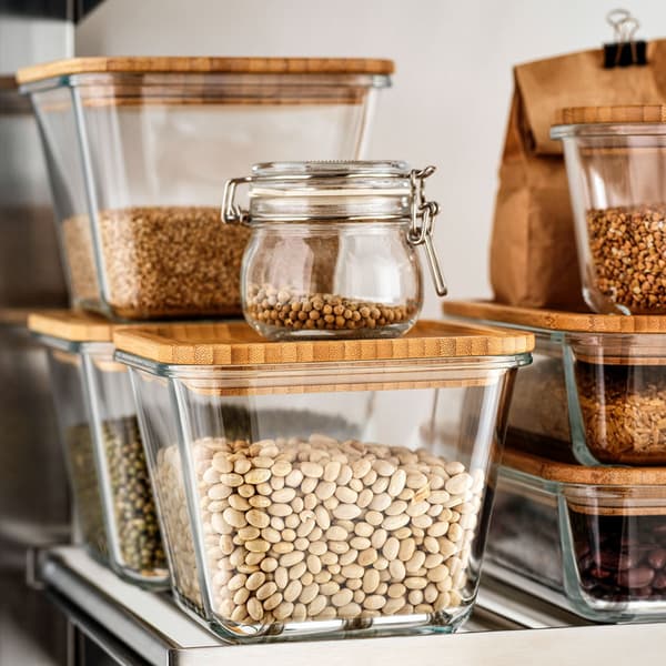 Glass food containers used to organise food