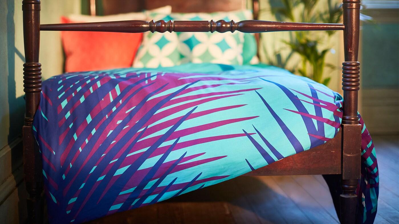 GRACIÖS turquoise blanket cover and pillowcase, tile pattern, 150x200/50x80 cm.