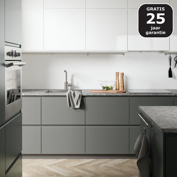 Grey and white modern kitchen 