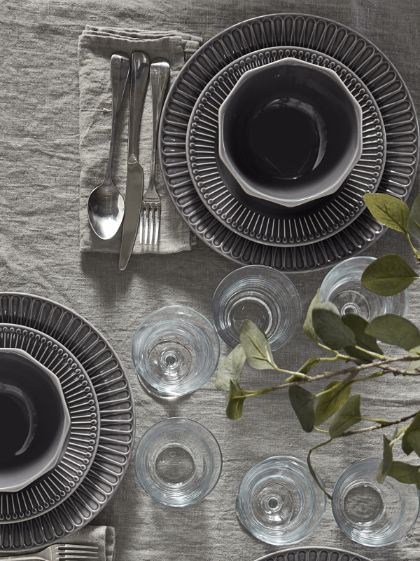 Grey plates