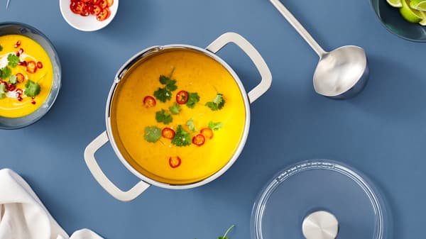 HEMKOMST serie di pentole con minestrone e zuppe all'interno