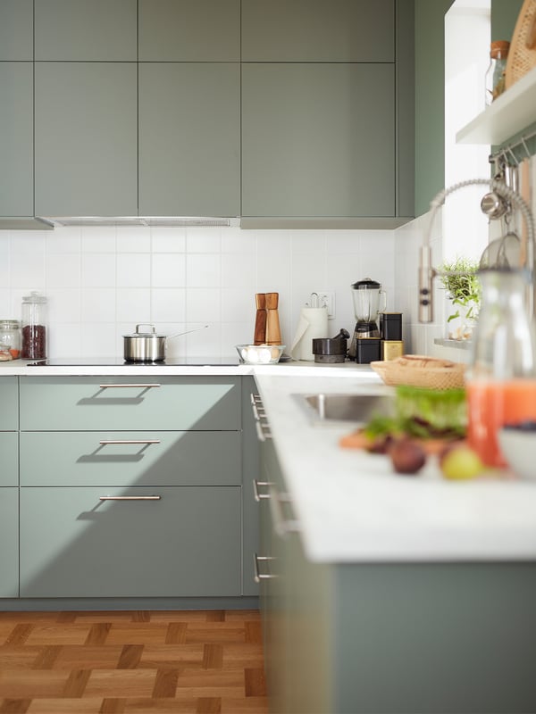 Et Harmonisk Gragront Bodarp Kjokken Ikea