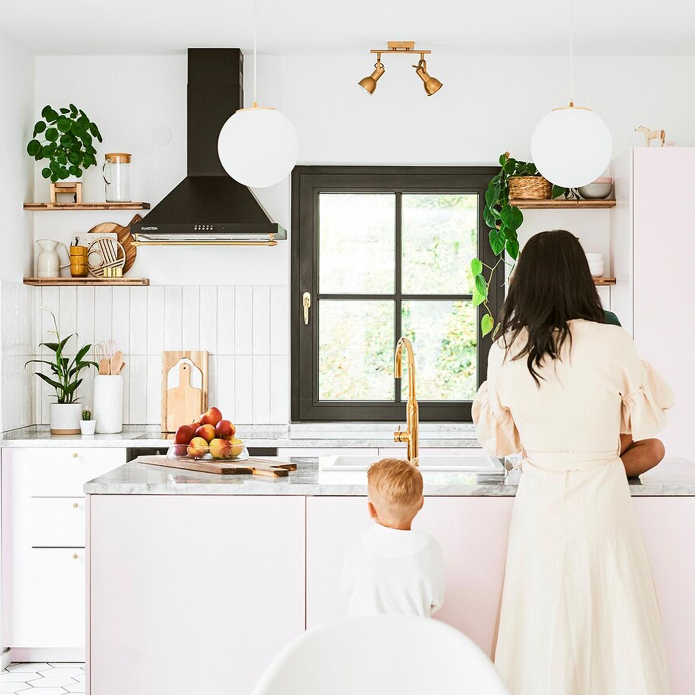 Home visit: modern minimalism in a family home