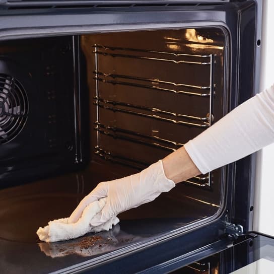 Horno de aire forzado con función pirolítica
