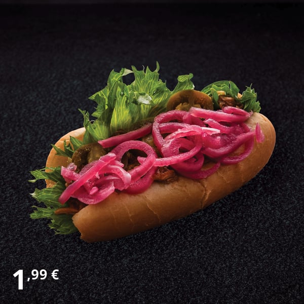 Hot dog with shredded BBQ meat