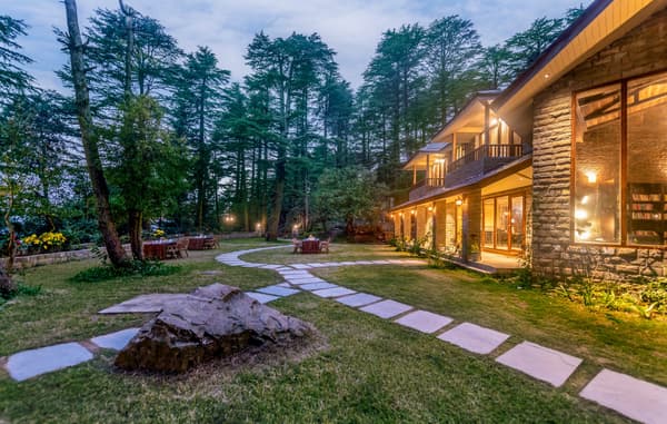 Hotel Eagles Nest – a place to relax at the Himalayan foothills​