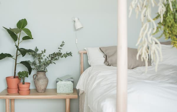 How to create a relaxing bedroom