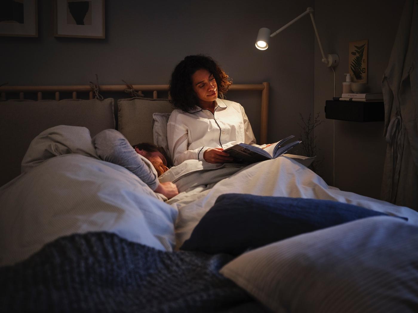 How to create sleep-friendly light in your bedroom