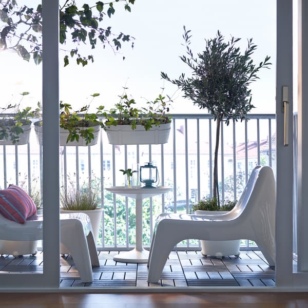 How to decorate a small terrace
