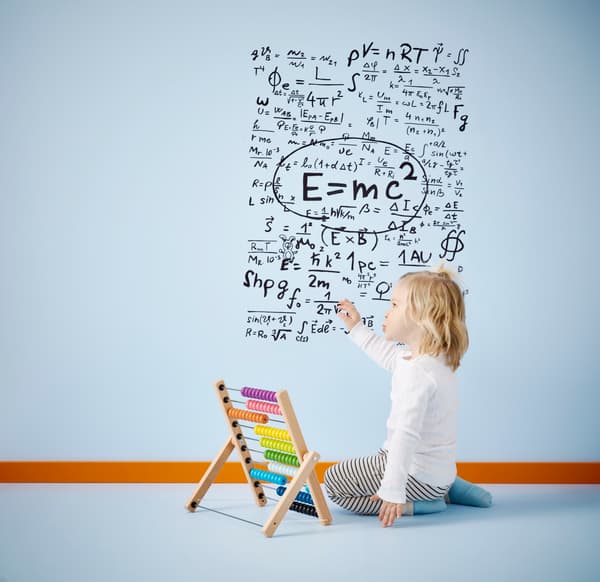 How to entertain children while working from home